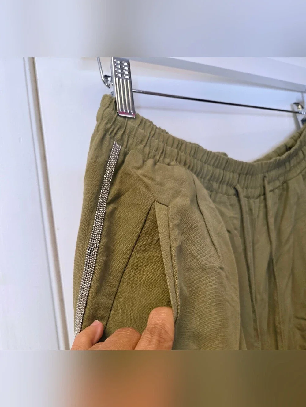 ZARA Green Jogger Pants High Rise Elastic Waist Cropped Embellished Stripe M